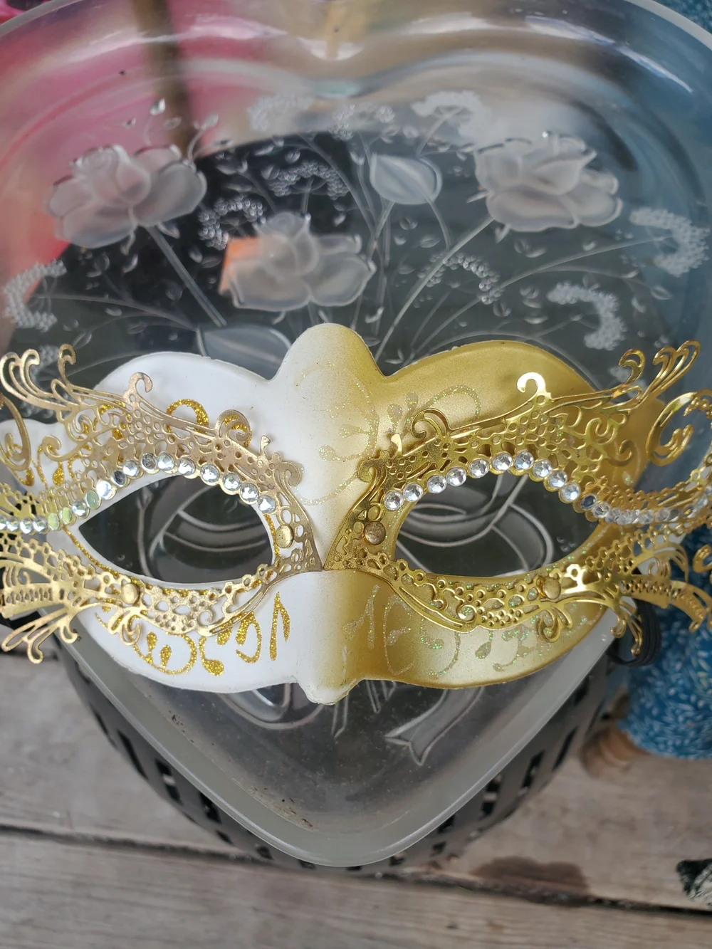 luxury rebel White and Gold Venetian Masquerade Face Mask